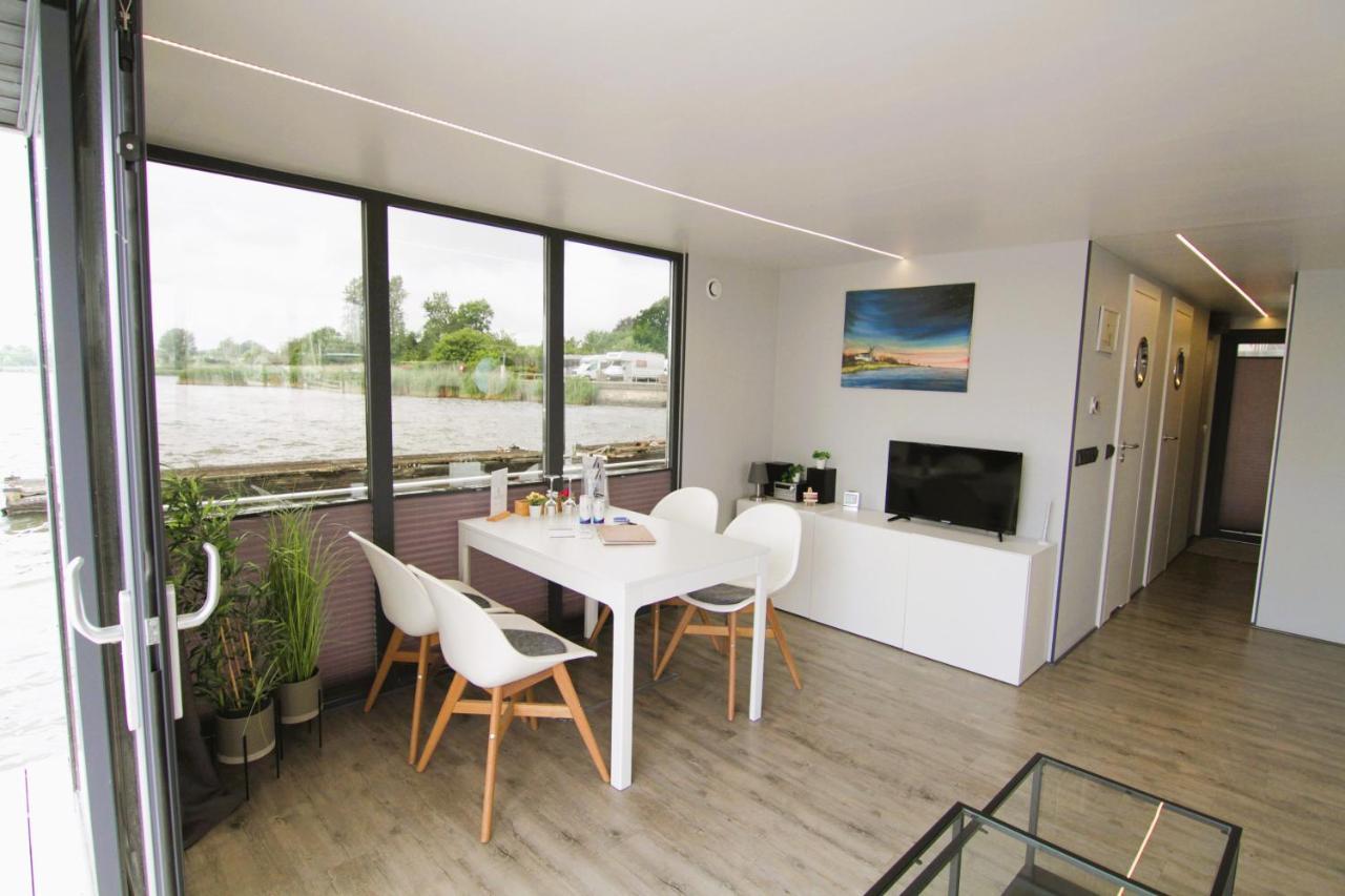 ホテル Hausboot Fjord Nordstern Mit Dachterrasse In シュレースヴィヒ エクステリア 写真