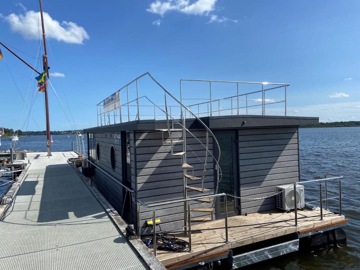 ホテル Hausboot Fjord Nordstern Mit Dachterrasse In シュレースヴィヒ エクステリア 写真